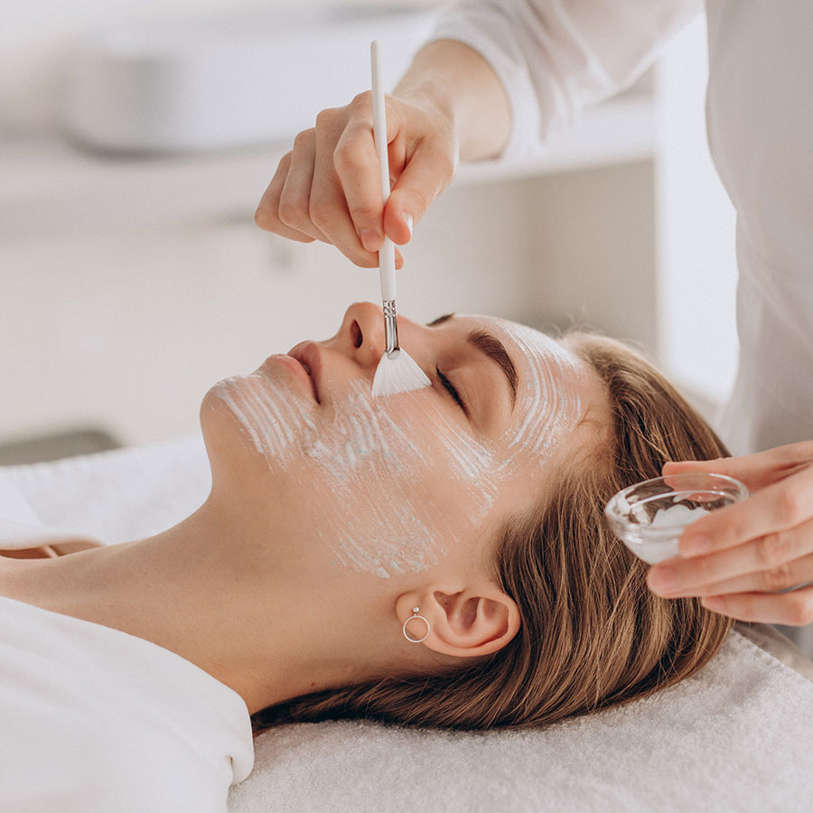 TOWNE LAKE NAILS HEAD SPA & BEAUTY